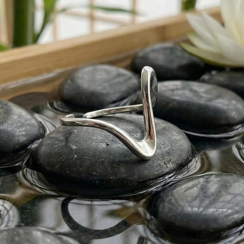 Silver Wave Ring 18K White Gold Plated Dainty Stylish Stainless Steel
